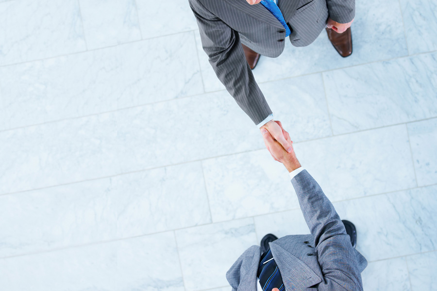 深圳房產糾紛律師視角:一房二賣中合同法律效力的深度剖析