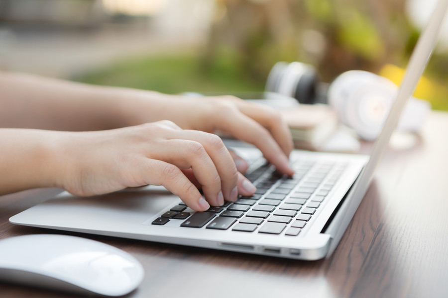 深圳律師咨詢網視角:深圳一養護院“囚禁”事件的法律分析與監管建議