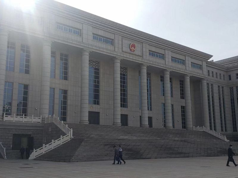 深圳律師事務(wù)所來講講吸毒者以販賣為目的持有毒品構(gòu)成什么罪