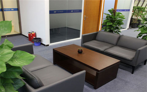 因疫情被封控在家卻被公司告知解除勞動(dòng)合同 因疫情被封控在家卻被公司告知解除勞動(dòng)合同